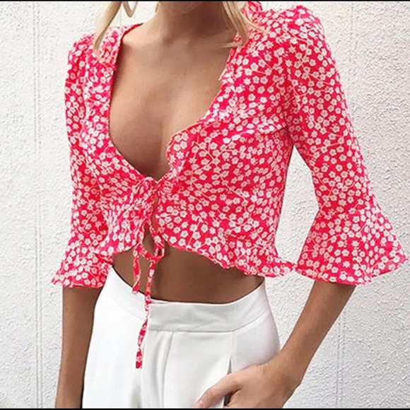 Crop Top Ruffle Blouse - Picture 4 of 4